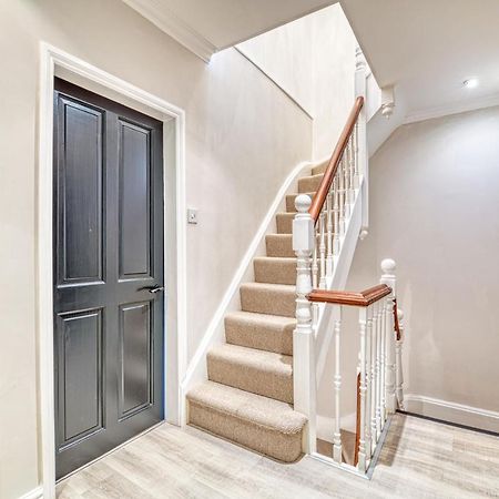Luxury Georgian Townhouse With Cinema And Parking Villa Честър Екстериор снимка