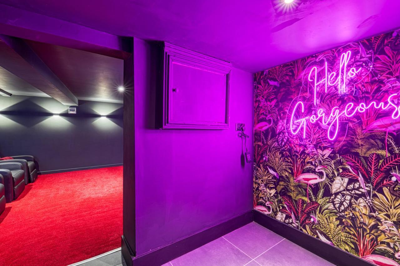 Luxury Georgian Townhouse With Cinema And Parking Villa Честър Екстериор снимка